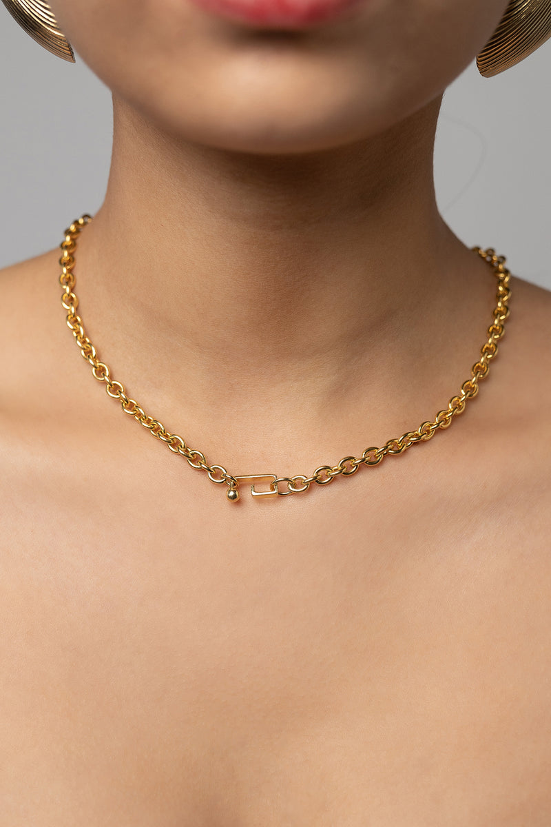 Dainty Forte Chain in Gold Plate, Clasp Detail
