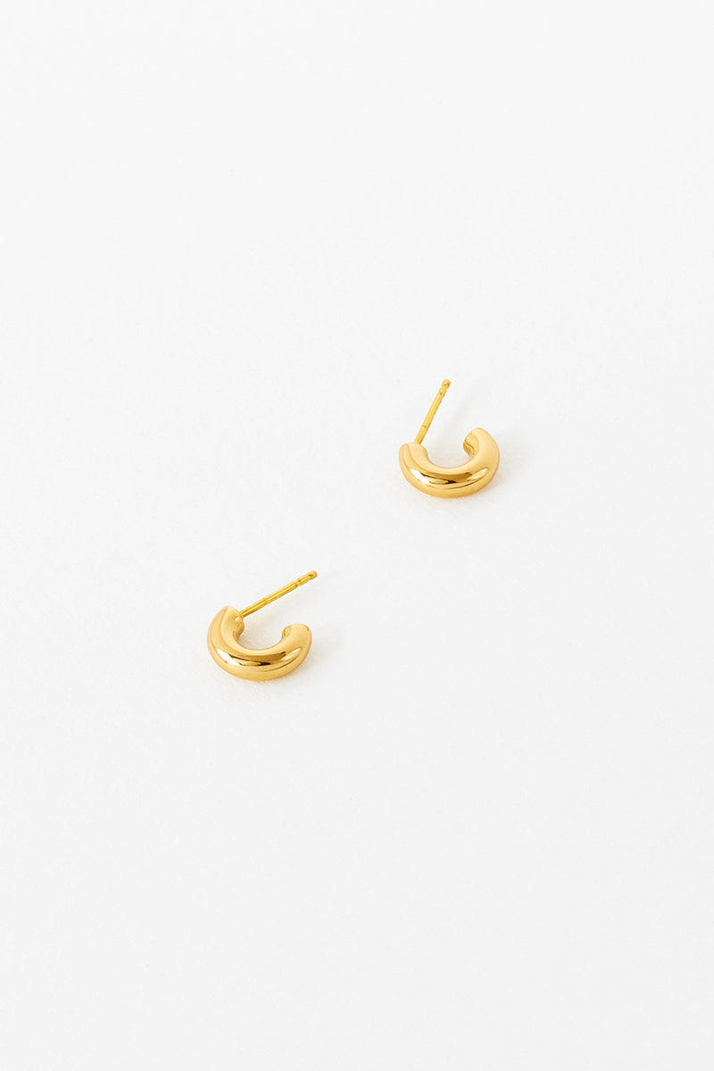 Hunk Earrings in Gold Vermeil Close Up