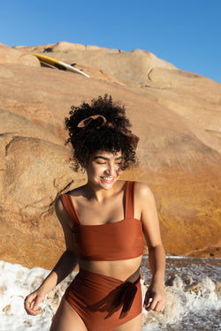 Crop Top & High Waist Brief Gingerbread Front