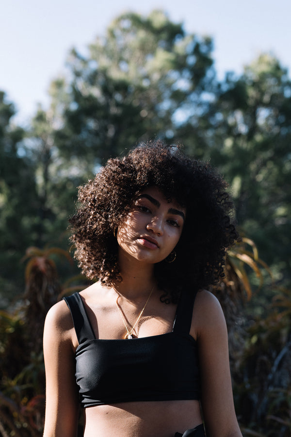 Crop Top Licorice Front