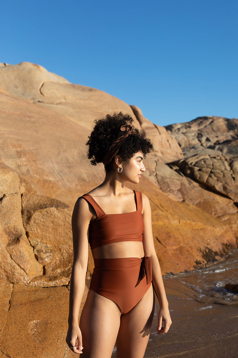 Crop Top & High Waist Brief Gingerbread Closeup